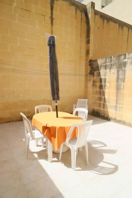 Seaside Serenity - A Lovely Apartment With Views Mellieha Ngoại thất bức ảnh